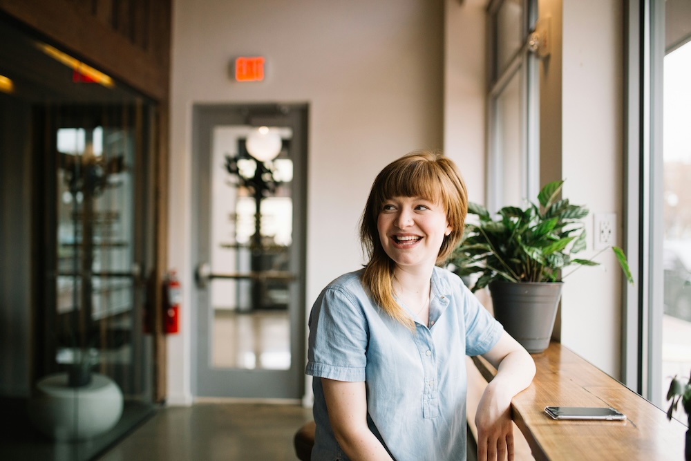 woman-sitting-at-profound-alcohol-addiction-treatment-center